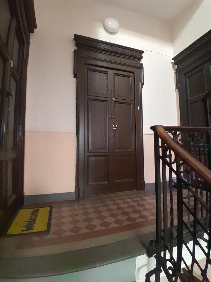 Appartamento Martina, Silenzioso A 100 Metri Dalla Metropolitana Milão Exterior foto